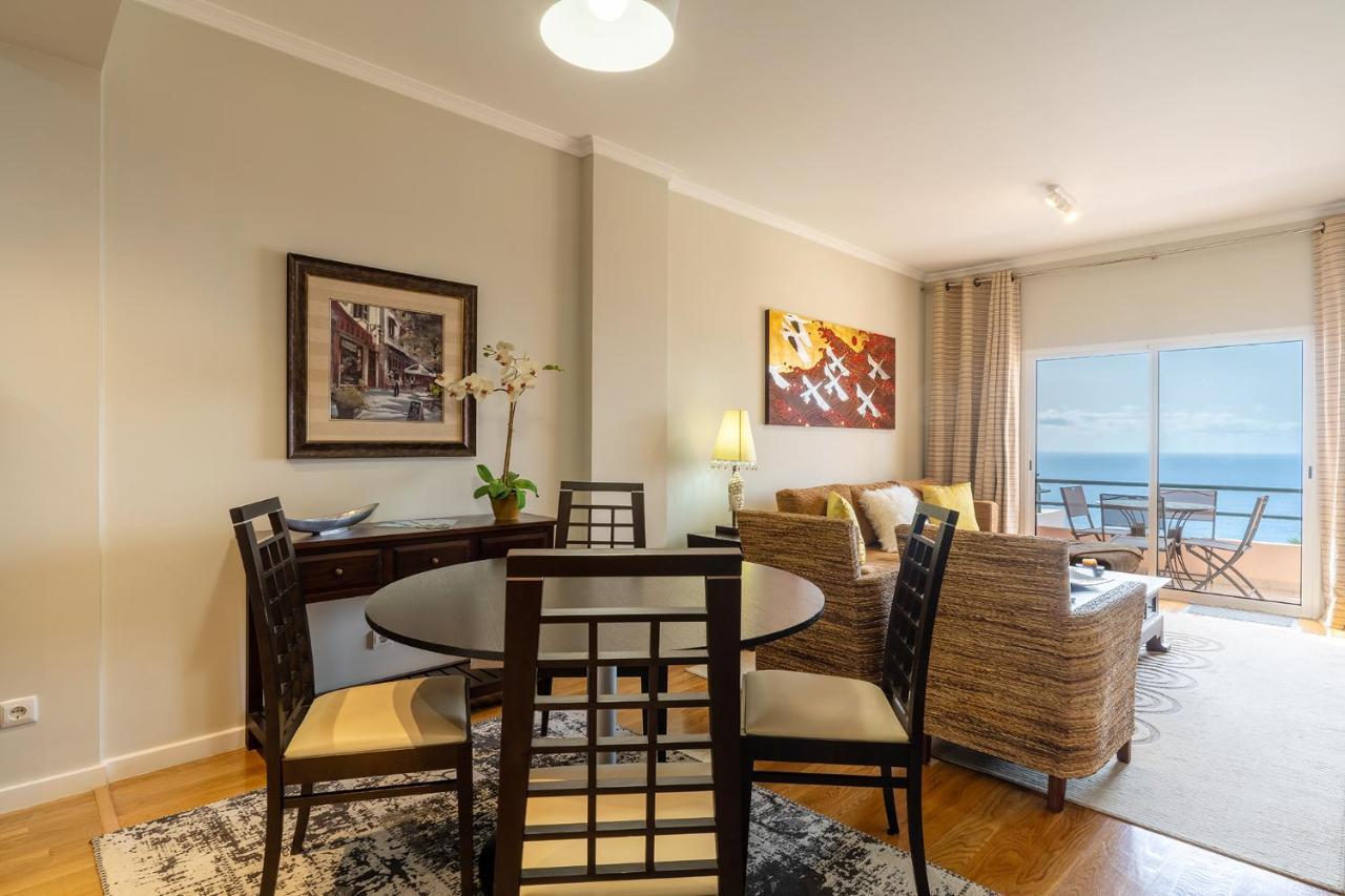 Stylish Apartment With Balcony And Amazing Views Over Funchal And The Sea 외부 사진