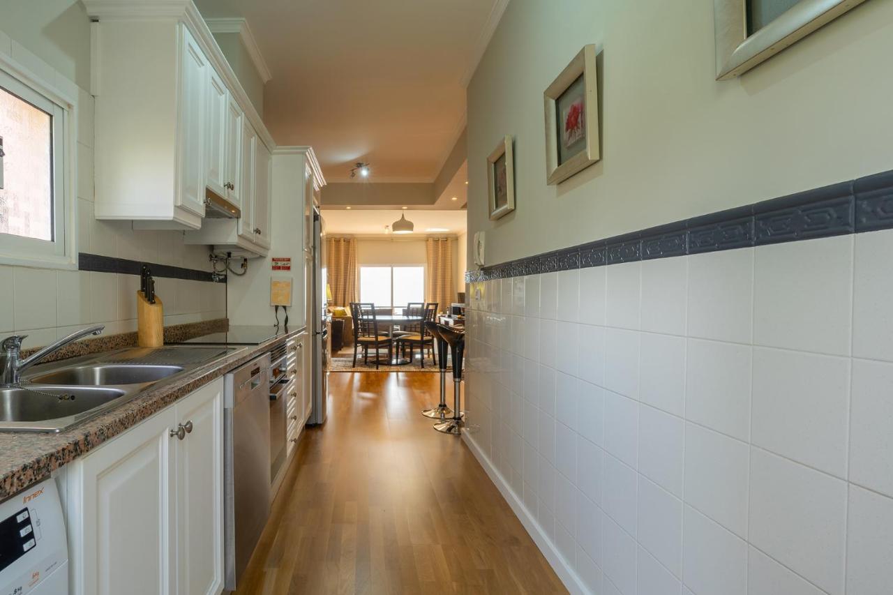 Stylish Apartment With Balcony And Amazing Views Over Funchal And The Sea 외부 사진