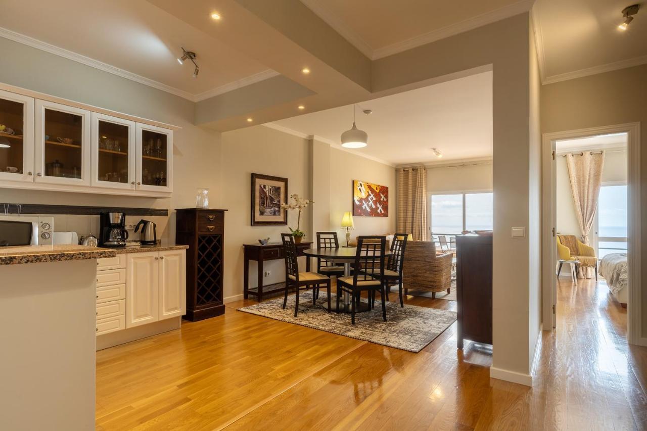 Stylish Apartment With Balcony And Amazing Views Over Funchal And The Sea 외부 사진