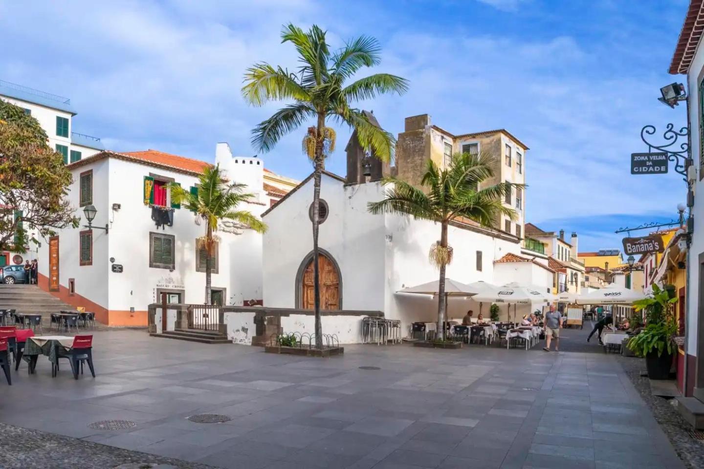 Stylish Apartment With Balcony And Amazing Views Over Funchal And The Sea 외부 사진
